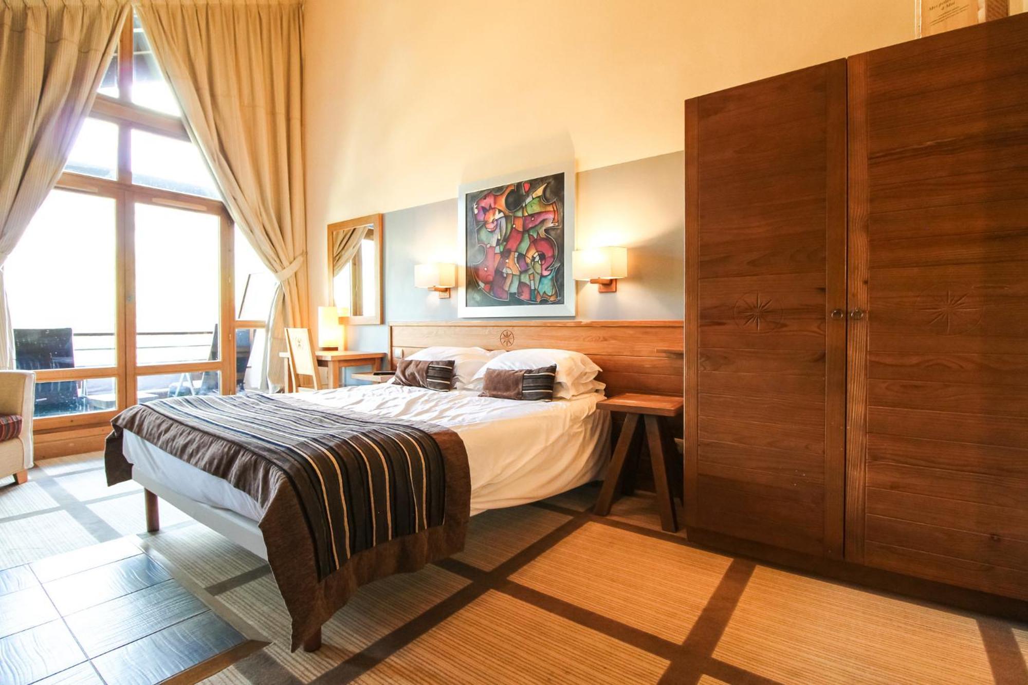Exceptional 3 Bed Penthouse With Fireplace And Stunning Views فلين المظهر الخارجي الصورة