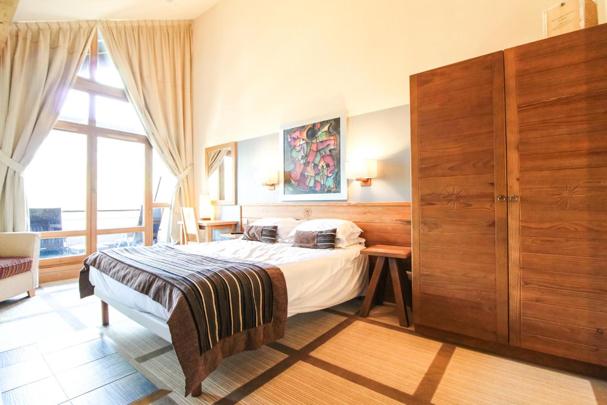 Exceptional 3 Bed Penthouse With Fireplace And Stunning Views فلين المظهر الخارجي الصورة
