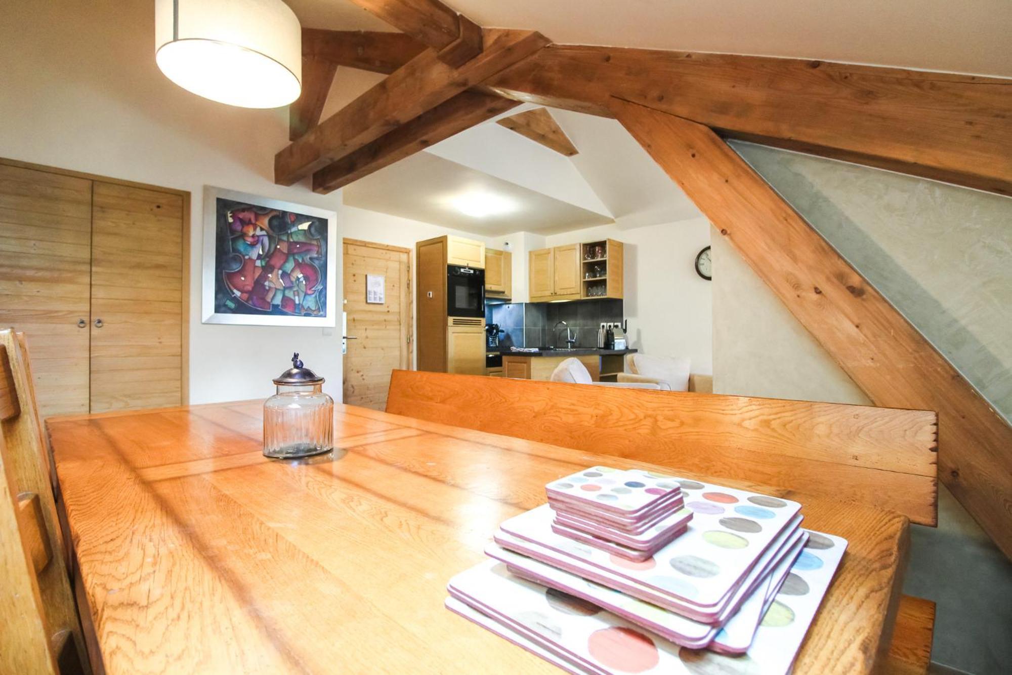 Exceptional 3 Bed Penthouse With Fireplace And Stunning Views فلين المظهر الخارجي الصورة