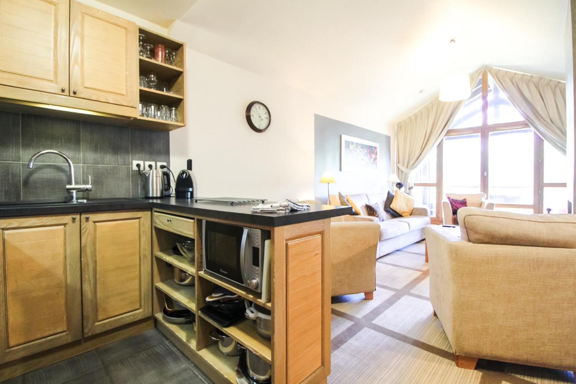 Exceptional 3 Bed Penthouse With Fireplace And Stunning Views فلين المظهر الخارجي الصورة