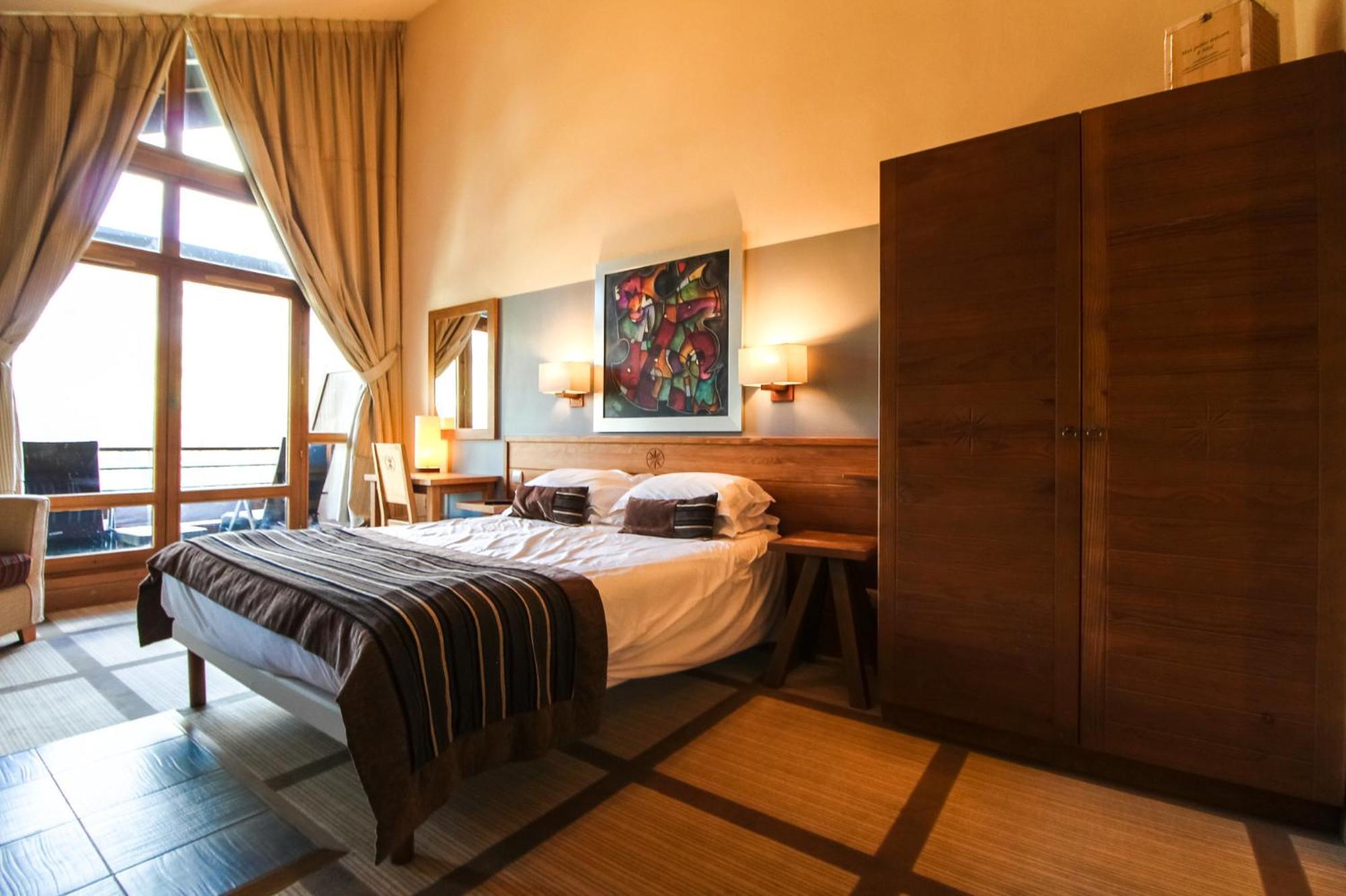 Exceptional 3 Bed Penthouse With Fireplace And Stunning Views فلين المظهر الخارجي الصورة