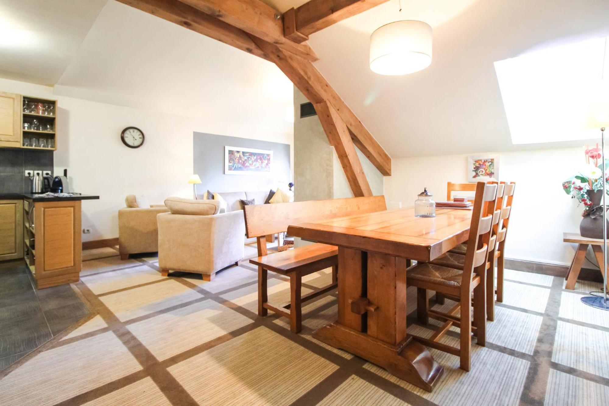 Exceptional 3 Bed Penthouse With Fireplace And Stunning Views فلين المظهر الخارجي الصورة