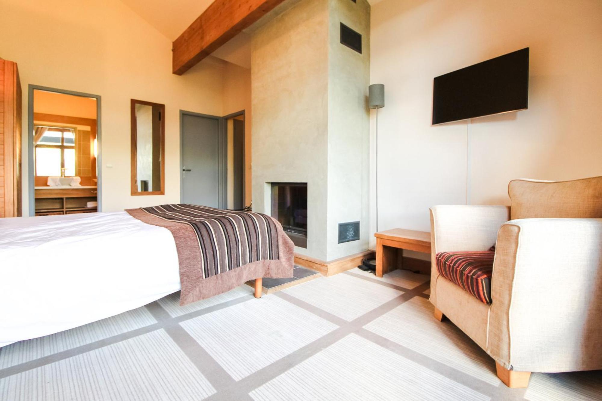 Exceptional 3 Bed Penthouse With Fireplace And Stunning Views فلين المظهر الخارجي الصورة