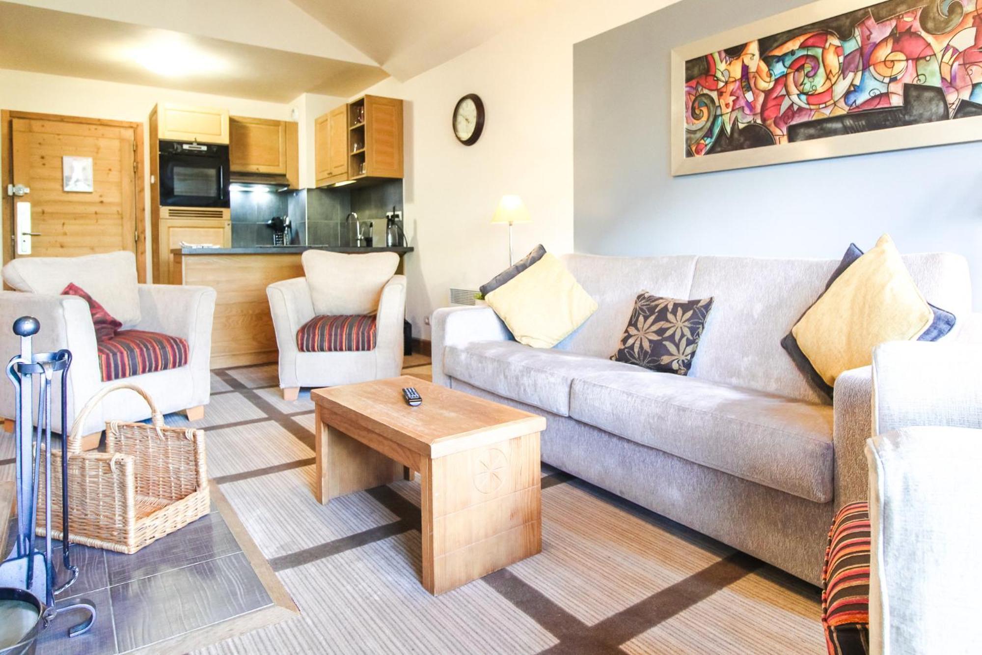 Exceptional 3 Bed Penthouse With Fireplace And Stunning Views فلين المظهر الخارجي الصورة