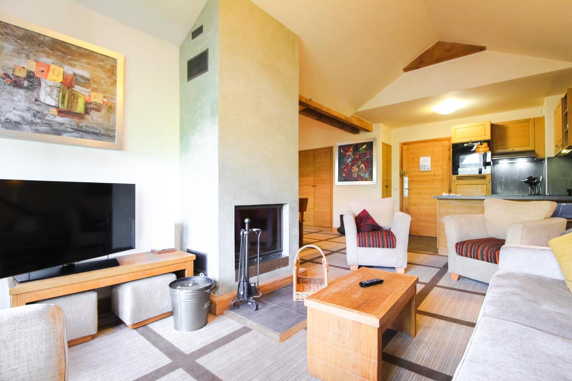 Exceptional 3 Bed Penthouse With Fireplace And Stunning Views فلين المظهر الخارجي الصورة