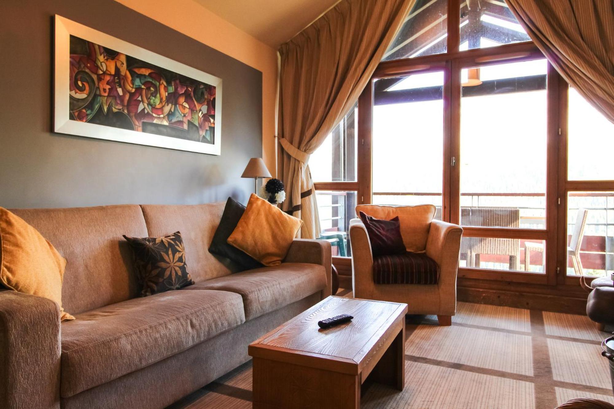Exceptional 3 Bed Penthouse With Fireplace And Stunning Views فلين المظهر الخارجي الصورة